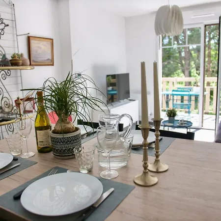 Apartment Apt. Neuf A 50m Du Port - Parking Prive, Ascenseur *
