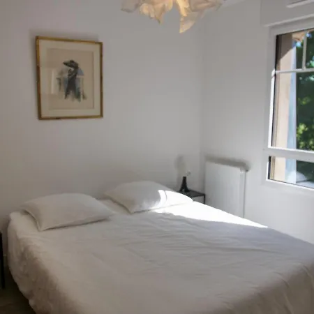 Apartment Apt. Neuf A 50m Du Port - Parking Prive, Ascenseur *